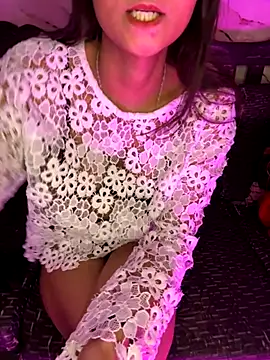 Snapshot of The_Lustful_Desire chatting on November 1, 6:10 pm The Lustful Desire online show from November 1, 6:10 pm