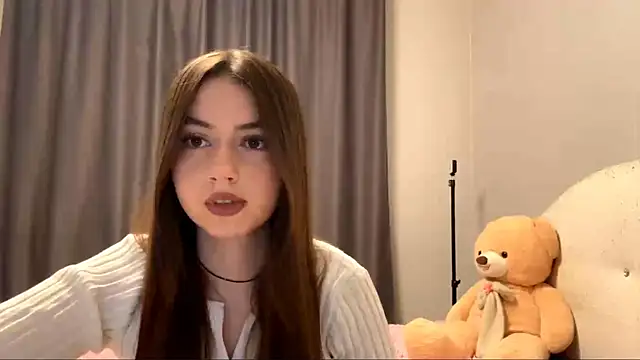 Snapshot of CatherinDream chatting on December 1, 1:05 pm CatherinDream online show from December 1, 1:05 pm