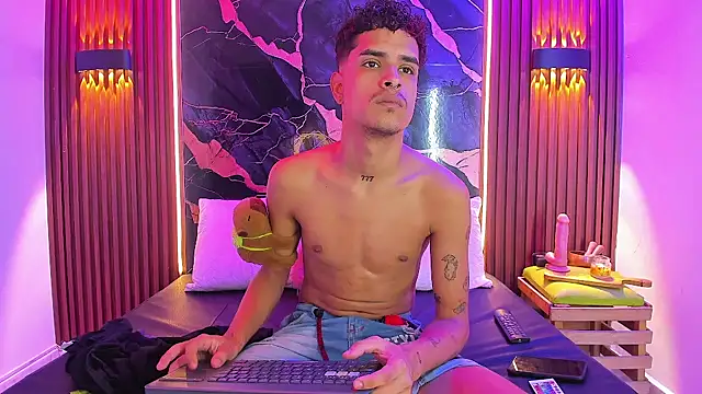 Lucky boys  X online show from November 10, 1:54 pm