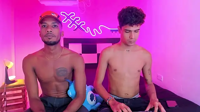 Lucky boys  X online show from December 19, 7:10 pm