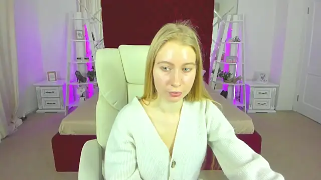 Alina Blonde online show from March 22, 8:40 am