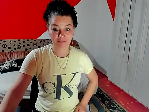 Snapshot of Soffy_Skye chatting on November 3, 4:36 am Soffy Skye online show from November 3, 4:36 am