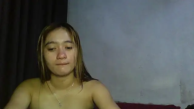 Elysia Fox online show from June 17, 5:32 am