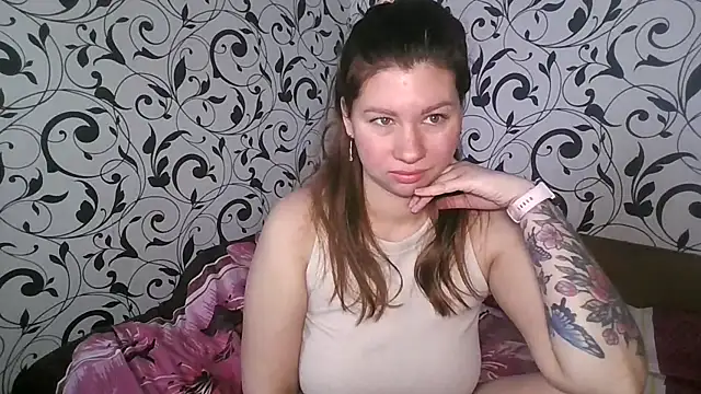 YourEmilie online show from March 17, 7:55 am