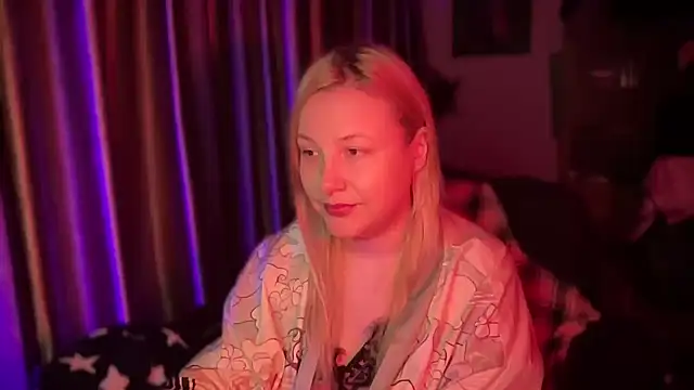 BikiHellena online show from November 1, 12:45 am