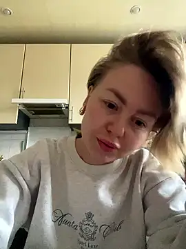 MartaLuna  online show from January 8, 8:05 am