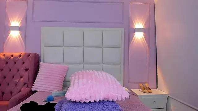 Ashleypetit online show from May 31, 6:09 pm