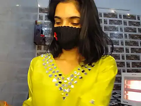 Snapshot of Sweetangle24 chatting on November 29, 8:23 pm Sweetangle24 online show from November 29, 8:23 pm