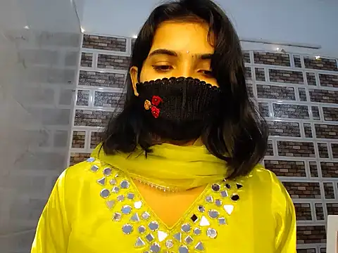 Snapshot of Sweetangle24 chatting on December 21, 2:35 pm Sweetangle24 online show from December 21, 2:35 pm