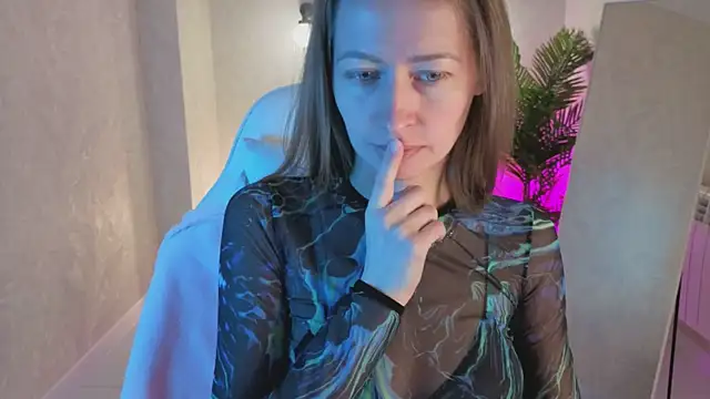 bella li   online show from November 29, 12:57 am