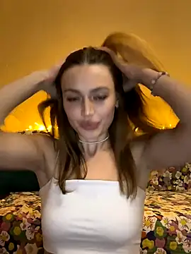 Elizabeth Tay online show from September 30, 5:18 pm