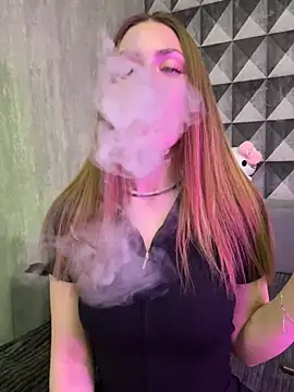 Snapshot of Elizabeth_Tay chatting on May 4, 6:37 pm Elizabeth Tay online show from May 4, 6:37 pm