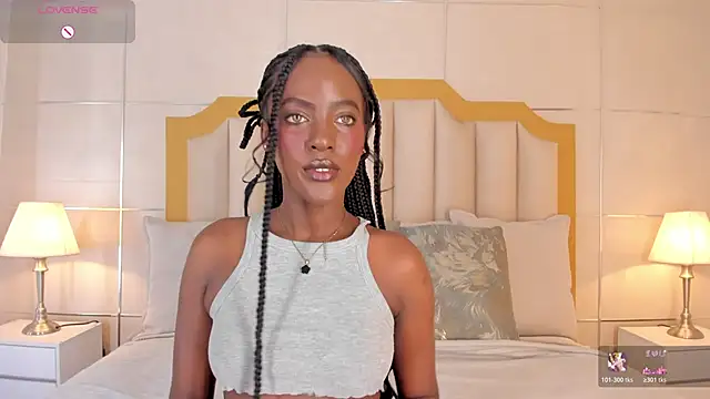 Snapshot of DakotaWangi chatting on November 17, 3:23 am DakotaWangi online show from November 17, 3:23 am