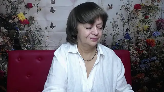 Snapshot of MaltaFora chatting on October 18, 11:00 am MaltaFora online show from October 18, 11:00 am