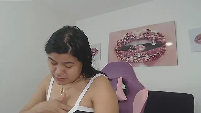 April Becker online show from February 5, 3:11 am