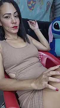 Snapshot of Lhia_ chatting on November 25, 9:04 pm Lhia online show from November 25, 9:04 pm