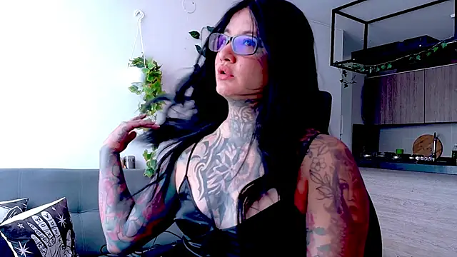 Unatatuada online show from December 20, 3:52 pm