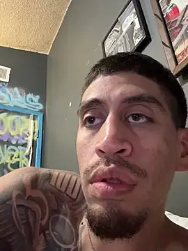 busnfatnutsLildee online show from January 18, 5:44 am