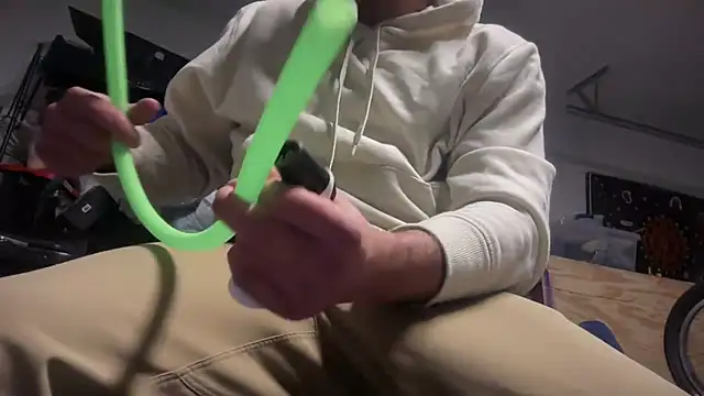 jasoncali305 online show from January 17, 8:19 am