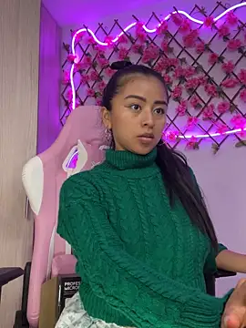 RaquelOficial online show from October 17, 5:48 pm