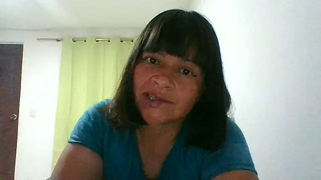adri89-g online show from March 22, 8:01 pm