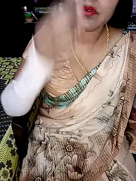 Snapshot of KannadaTamilTeluguBeauty chatting on December 4, 3:43 pm KannadaTamilTeluguBeauty online show from December 4, 3:43 pm