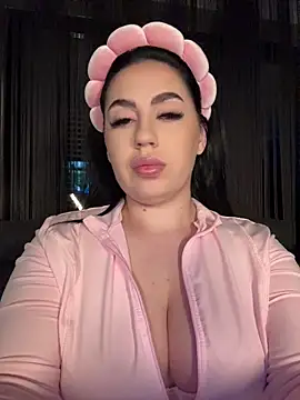 Andrestarr online show from June 15, 7:05 pm