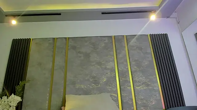 AishaValcazar online show from March 6, 3:58 am