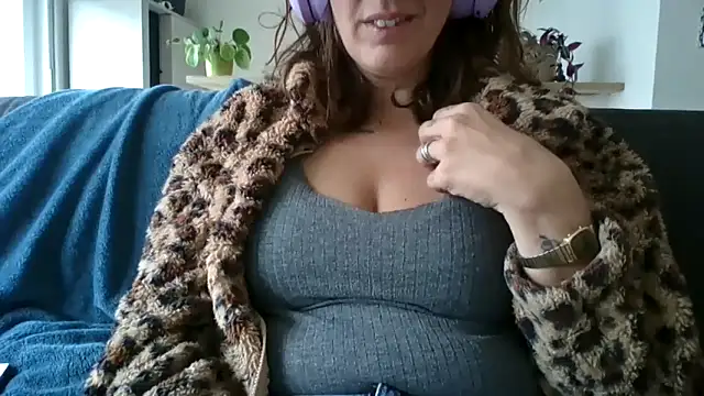 samantaatw online show from September 25, 8:18 am