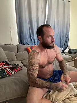 Snapshot of skip69xxx chatting on October 23, 10:41 pm skip69xxx online show from October 23, 10:41 pm