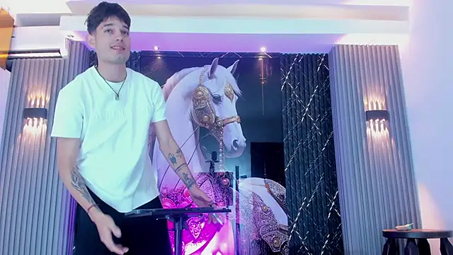 Iam Steven online show from November 22, 12:37 pm