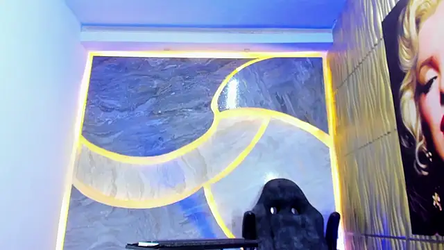 Iam Steven online show from December 22, 4:42 am