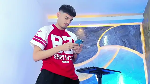 Iam Steven online show from February 19, 12:34 pm