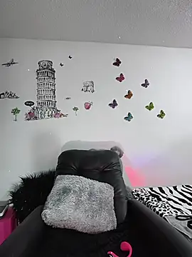 Gabilicious25 online show from November 20, 9:42 am