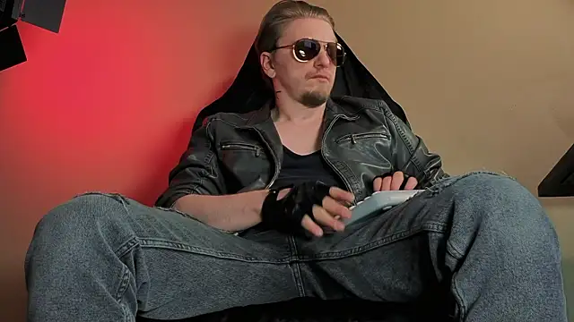 Vincent Hardman online show from February 7, 4:33 pm