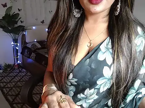 Snapshot of Naughtyy_stripgirl chatting on March 7, 4:59 pm Naughtyy stripgirl online show from March 7, 4:59 pm