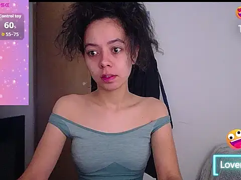 Snapshot of Annie_rosse1017 chatting on September 19, 9:54 am Annie rosse1017 online show from September 19, 9:54 am