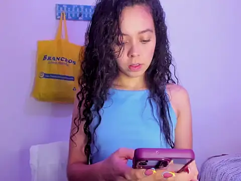 Snapshot of Annie_rosse1017 chatting on February 26, 4:55 am Annie rosse1017 online show from February 26, 4:55 am