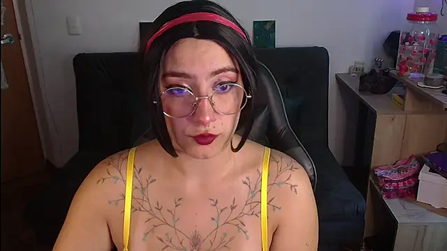 Snapshot of Miacatsito3 chatting on October 30, 9:37 pm Miacatsito3 online show from October 30, 9:37 pm