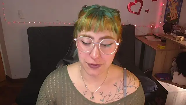 Snapshot of Miacatsito3 chatting on July 10, 6:54 pm Miacatsito3 online show from July 10, 6:54 pm