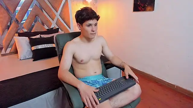 kraven lust online show from September 12, 6:35 am