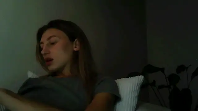 Snapshot of Miralyn chatting on September 17, 3:24 pm Miralyn online show from September 17, 3:24 pm