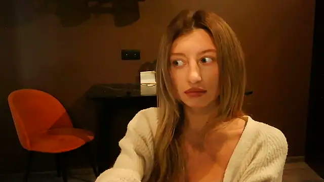 Snapshot of Miralyn chatting on September 27, 2:44 pm Miralyn online show from September 27, 2:44 pm