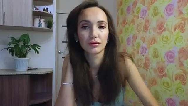 Lillian-Clark online show from October 23, 4:01 am