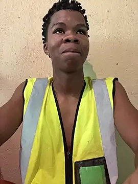 Snapshot of thatotheroneguy chatting on November 14, 5:28 am thatotheroneguy online show from November 14, 5:28 am