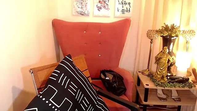 Snapshot of TsMalibogXx chatting on June 3, 2:33 pm TsMalibogXx online show from June 3, 2:33 pm