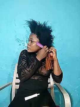 BlondieBitch online show from December 15, 12:37 am