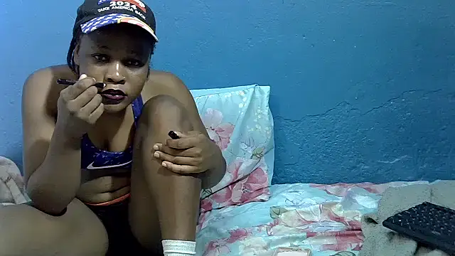 BlondieBitch online show from February 9, 7:29 pm