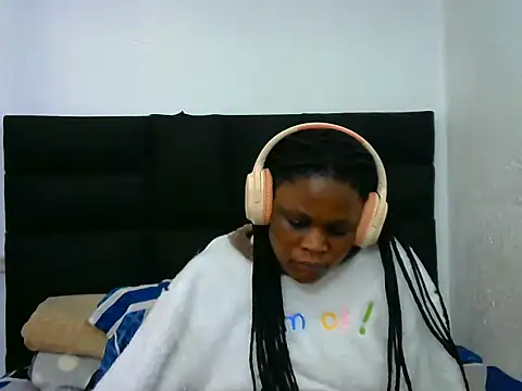 BlondieBitch online show from July 5, 4:41 am