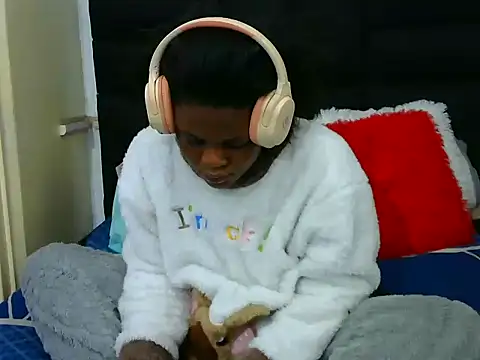 BlondieBitch online show from July 11, 4:37 am